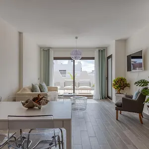  Apartment Homeforguest Flat With Large Terrace In Modern Residential Complex With Swimming Pool Spain